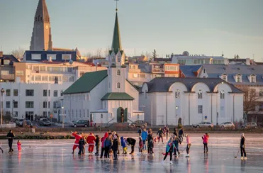 iceskating-tjornin.jpg