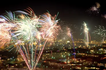 shst-ReykjavikFireworks.jpg